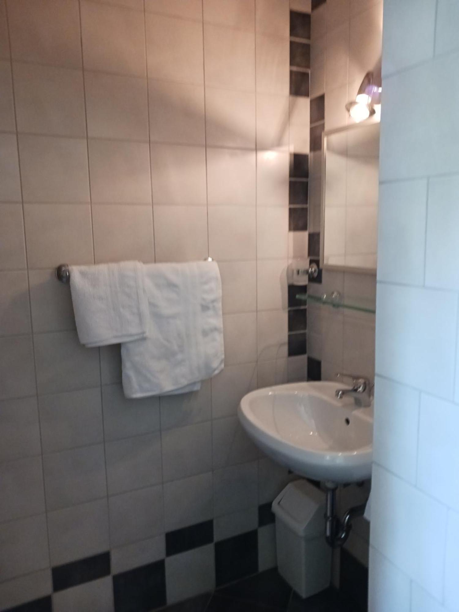 Apartment Viktoria Klenovica Esterno foto