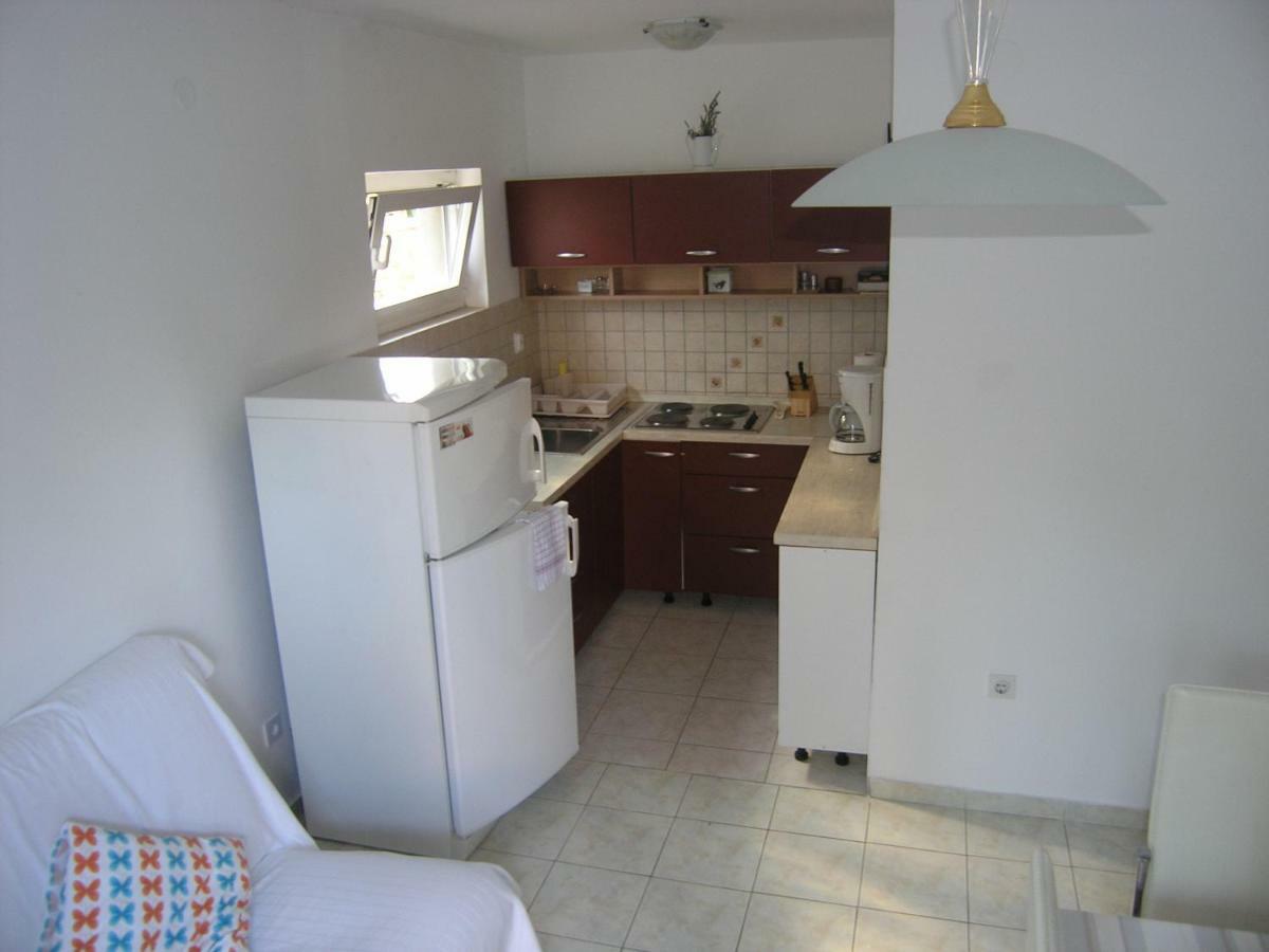 Apartment Viktoria Klenovica Esterno foto